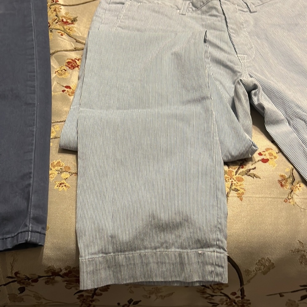 A bundle - Picture 4 of 11
